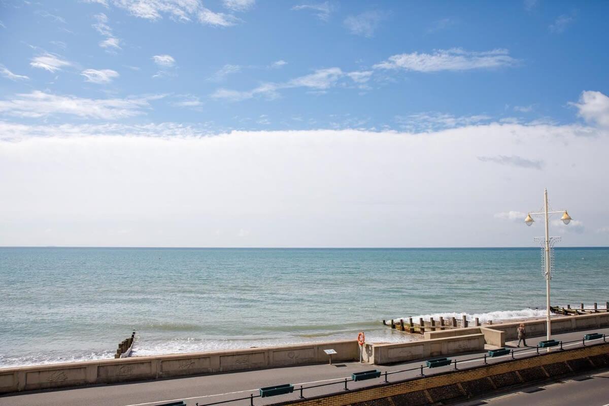 Panoramic Sea Views In Beachfront Apt W Balcony 博格诺里吉斯 外观 照片